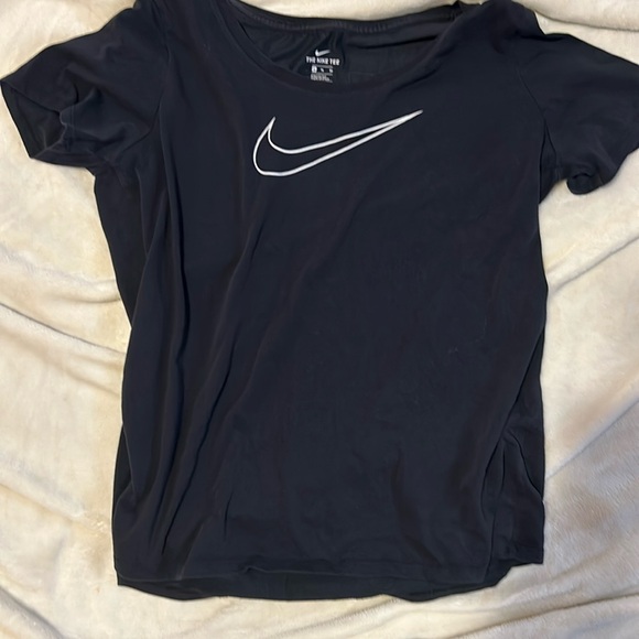 Nike T-shirt - Picture 1 of 3